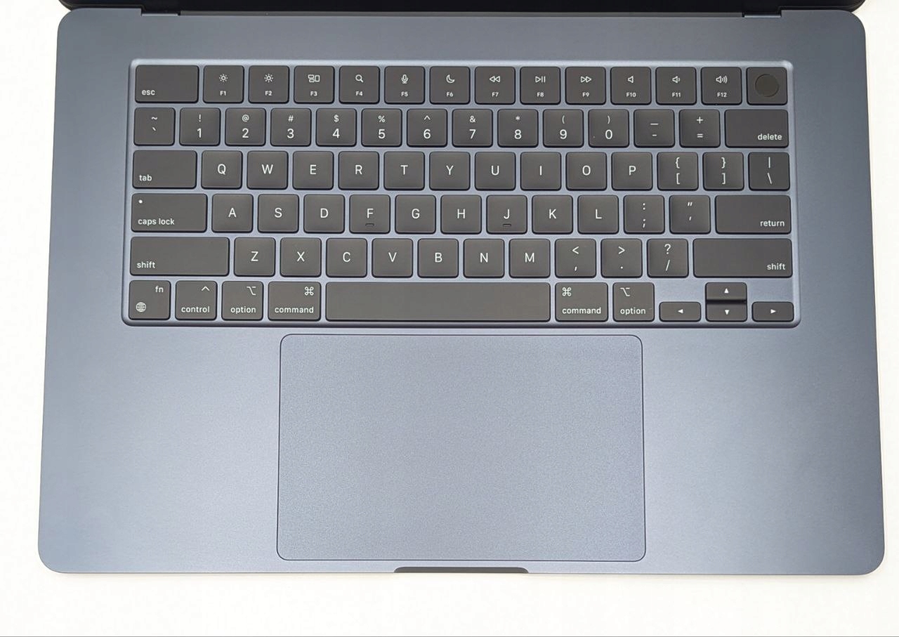 thumb Laptop Apple MacBook Air 15 M3 Apple M 8 GB / 256 GB MidNight (Powystawowy)