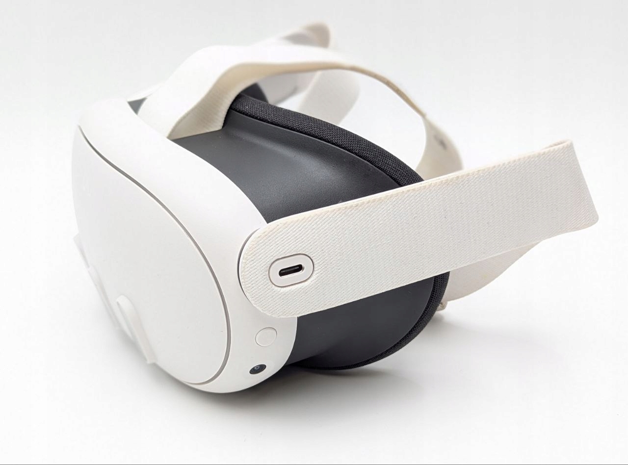 thumb Gogle VR Meta Quest 3 128GB+2 kontrolery (Powystawowy)