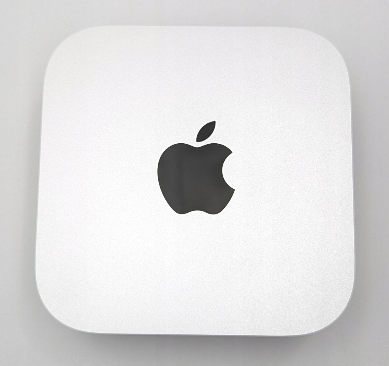 Komputer Apple Mac Mini M4 16 GB / 256 GB Srebrny OUTLET (Powystawowy)