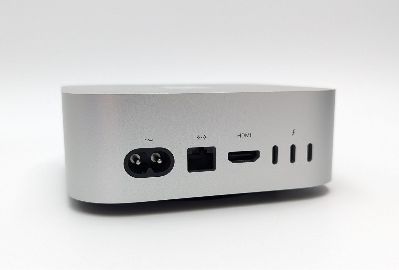 Komputer Apple Mac Mini M4 16 GB / 256 GB Srebrny OUTLET (Powystawowy)