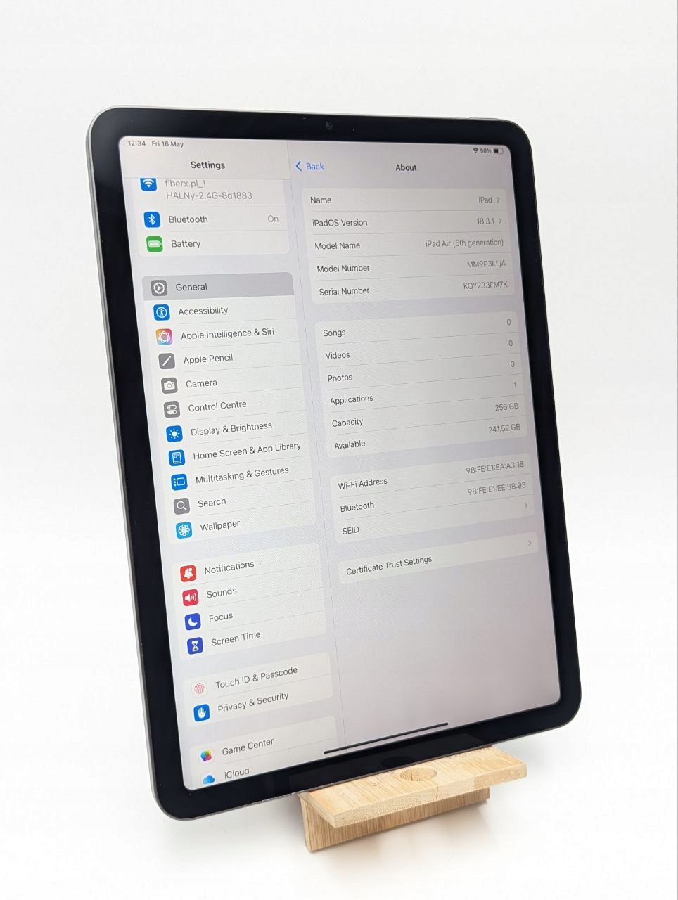 thumb Tablet Apple iPad Air (5th Gen) 10,9" 8 GB / 256 GB beżowy (Powystawowy)