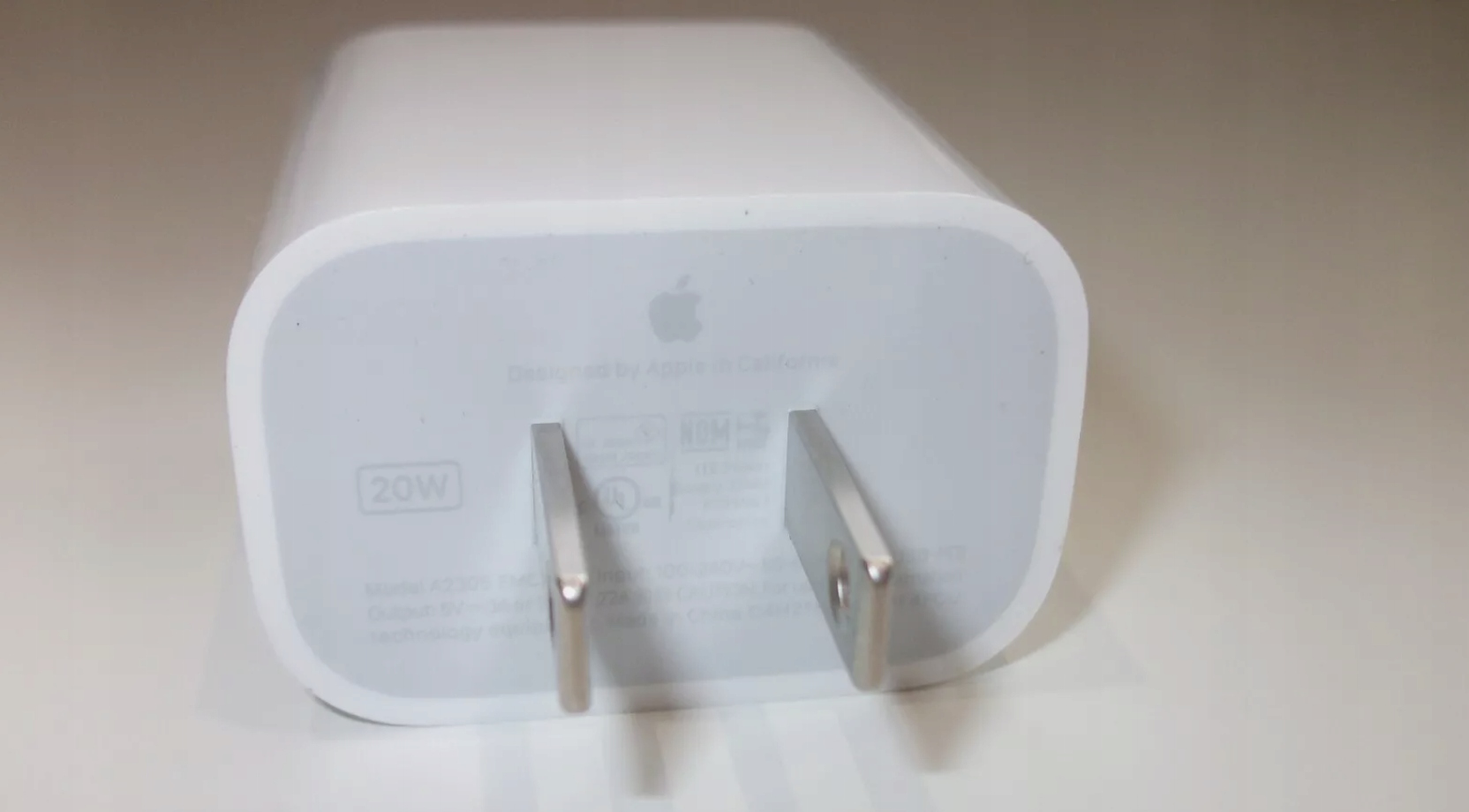 thumb Ładowarka Apple USB typ C 3000 mA 20V oraz wtyczka USA/CN - EU (Powystawowy)