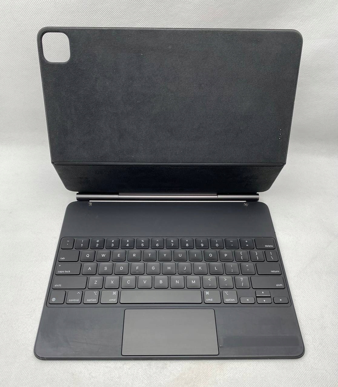 thumb Klawiatura Apple do iPad Pro 12.9 iPad Air 13 M2 M3 Magic Keyboard USA (Używany)