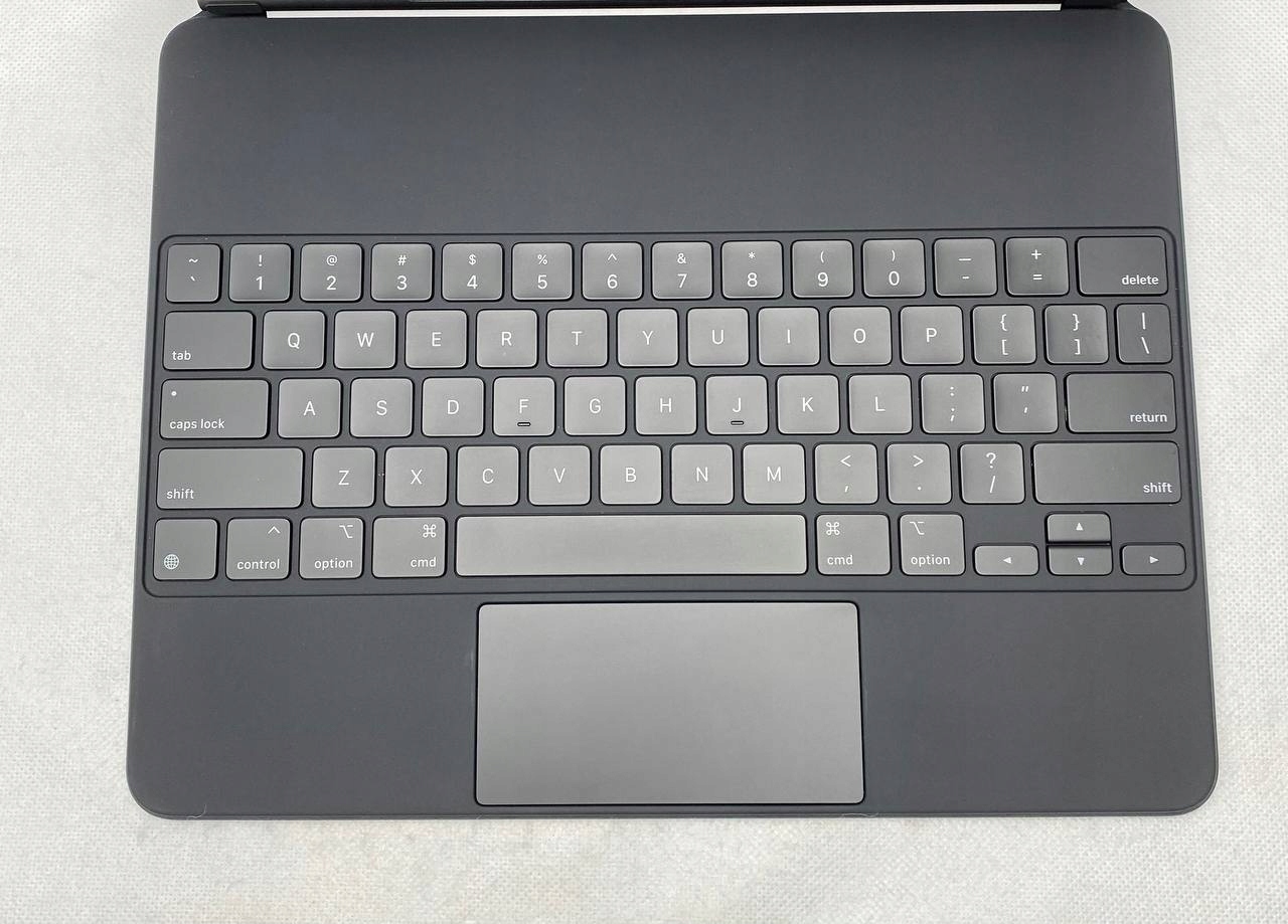 thumb Klawiatura Apple do iPad Pro 12.9 iPad Air 13 M2 M3 Magic Keyboard USA (Powystawowy)