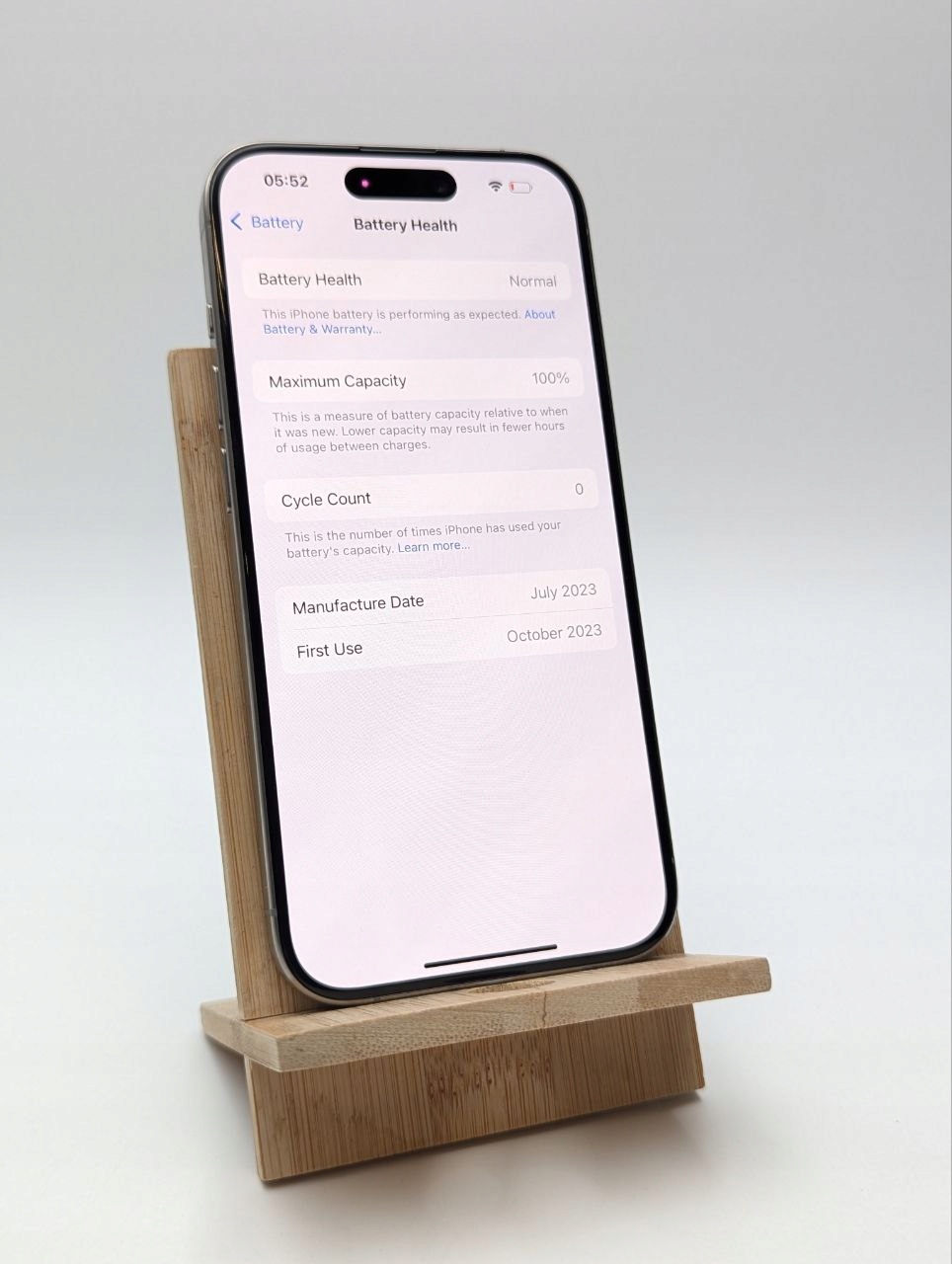 thumb Smartfon Apple iPhone 15 Pro 8 GB / 256 GB szary |eSim|bateria 100% (Powystawowy)