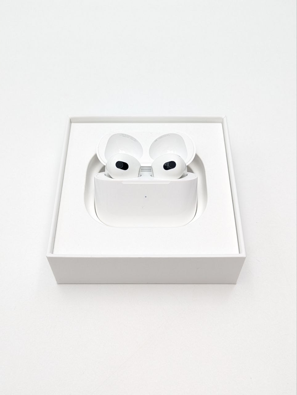 thumb Słuchawki bezprzewodowe douszne Apple AirPods 3. generacji (Powystawowy)
