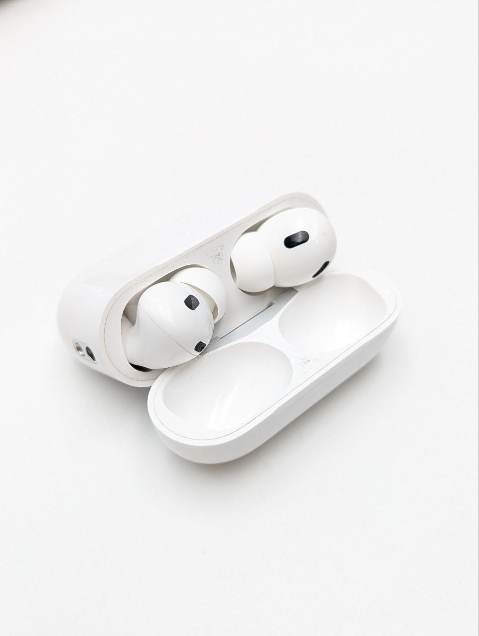 thumb Słuchawki bezprzewodowe dokanałowe Apple AirPods Pro 2. gen. lightning (Używany)