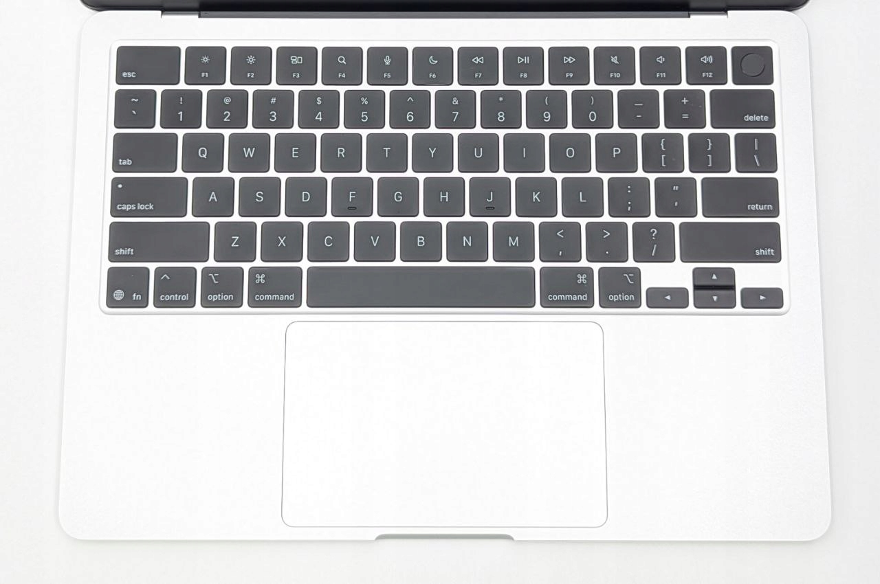 thumb Laptop Apple MacBook Air 2025 13,6 " Apple M4 24 GB / 512 GB srebrny (Powystawowy)