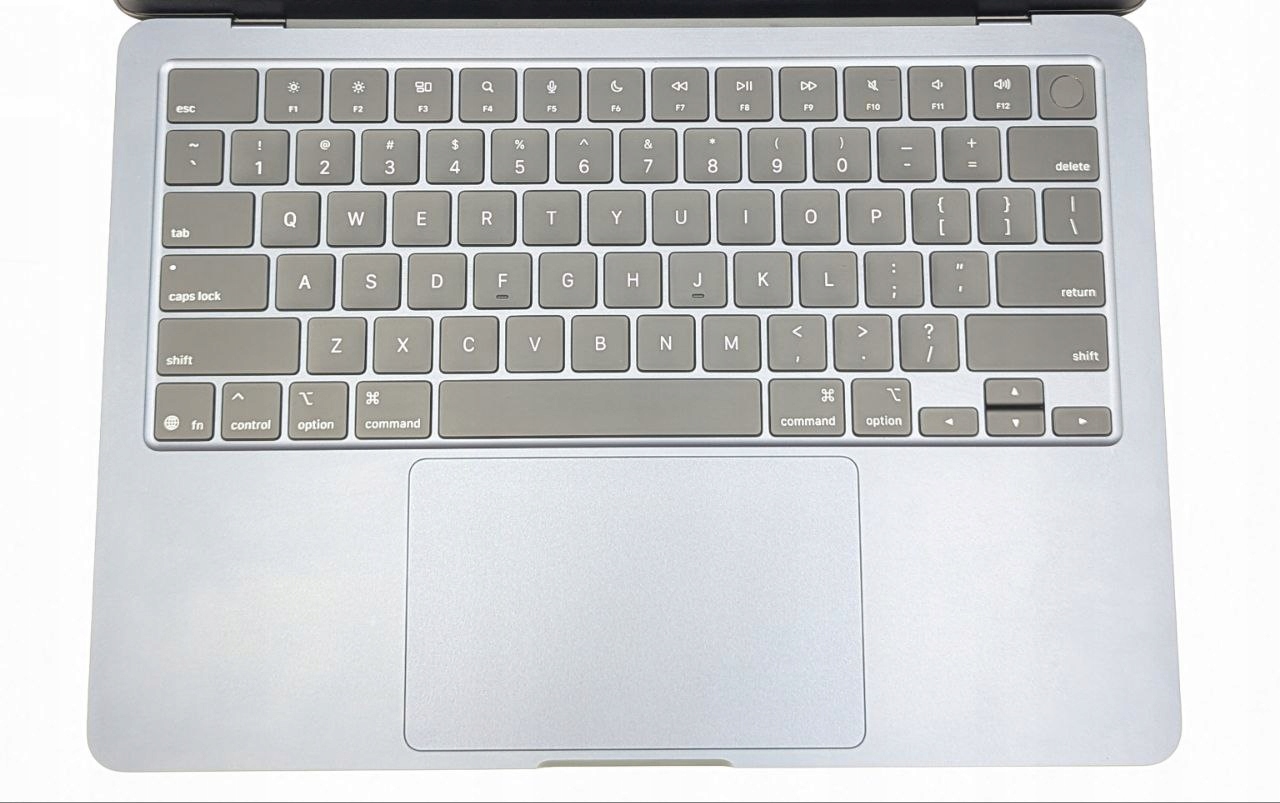 Apple MacBook Air 13,6" M4 16GB / 256GB Północ (Powystawowy)