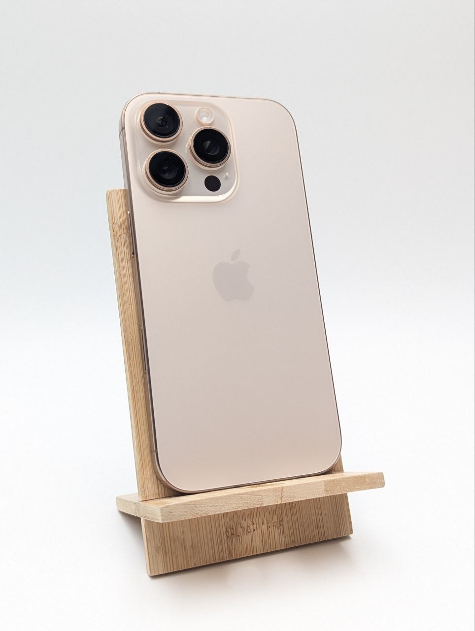 thumb Apple iPhone 16 Pro 128GB Tytan pustynny| eSim | bateria 100% (Powystawowy)