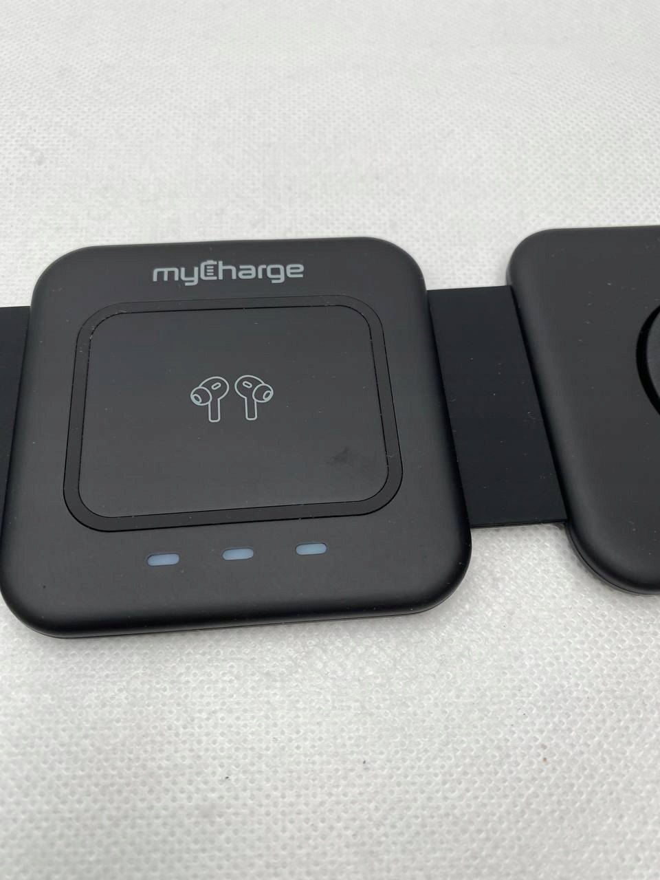 thumb Bezprzewodowa podkładka ładująca MyCharge 3-in-1 Wireless Charging Pad (Powystawowy)