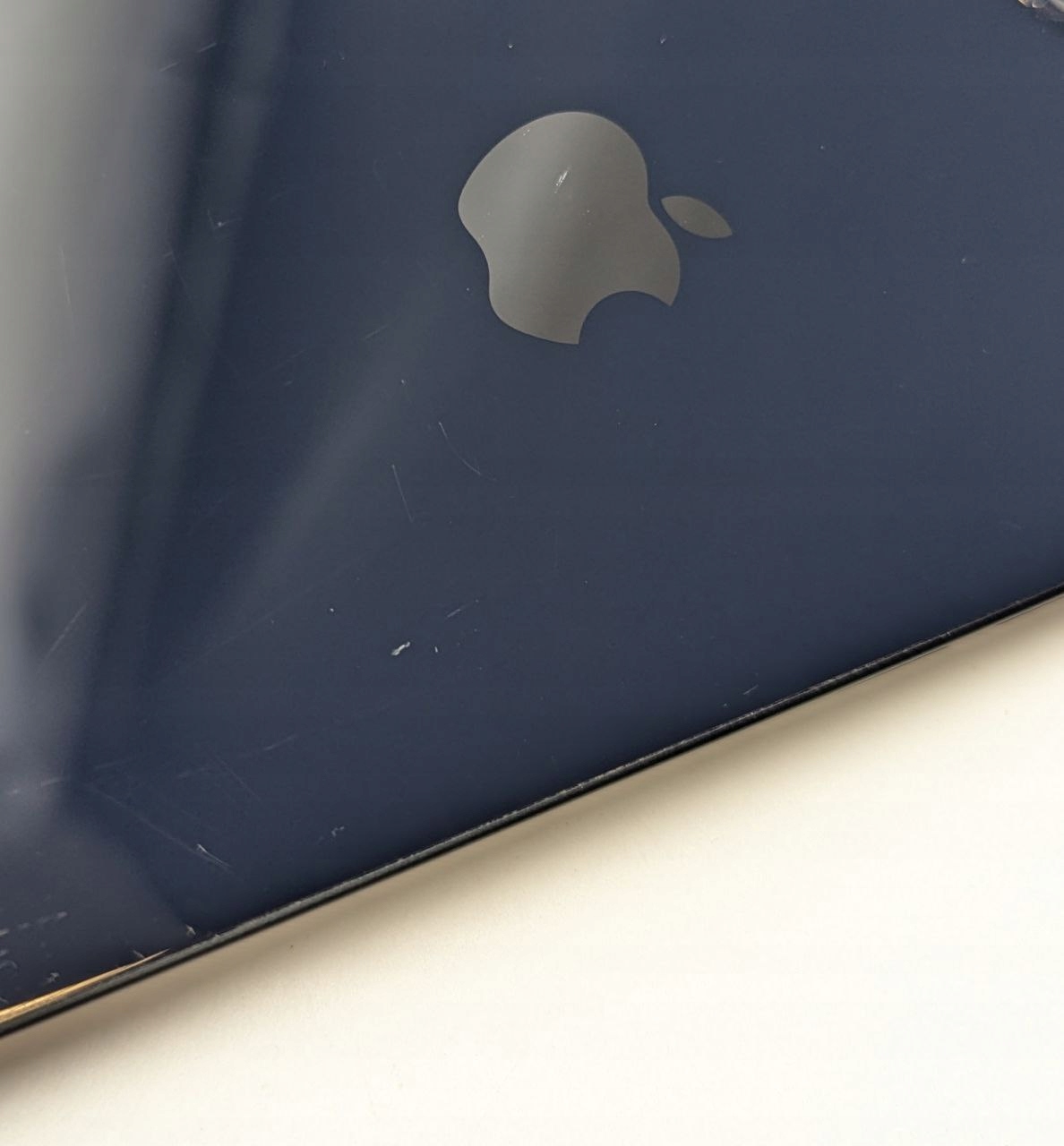 Smartfon Apple iPhone 13 4 GB / 128 GB 5G czarny (Używany)