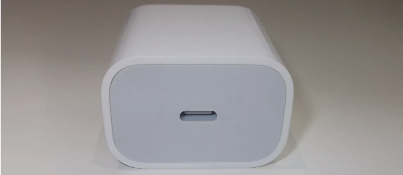 thumb Ładowarka Apple USB typ C 20V oraz wtyczka USA/CN - EU (Powystawowy)