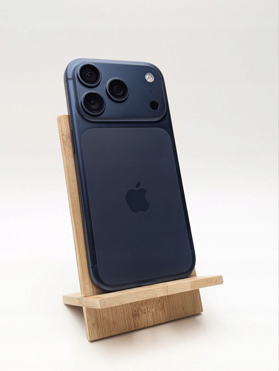 thumb Apple iPhone 17 Pro 256 GB Głębinowy błękit (Po zwrocie)