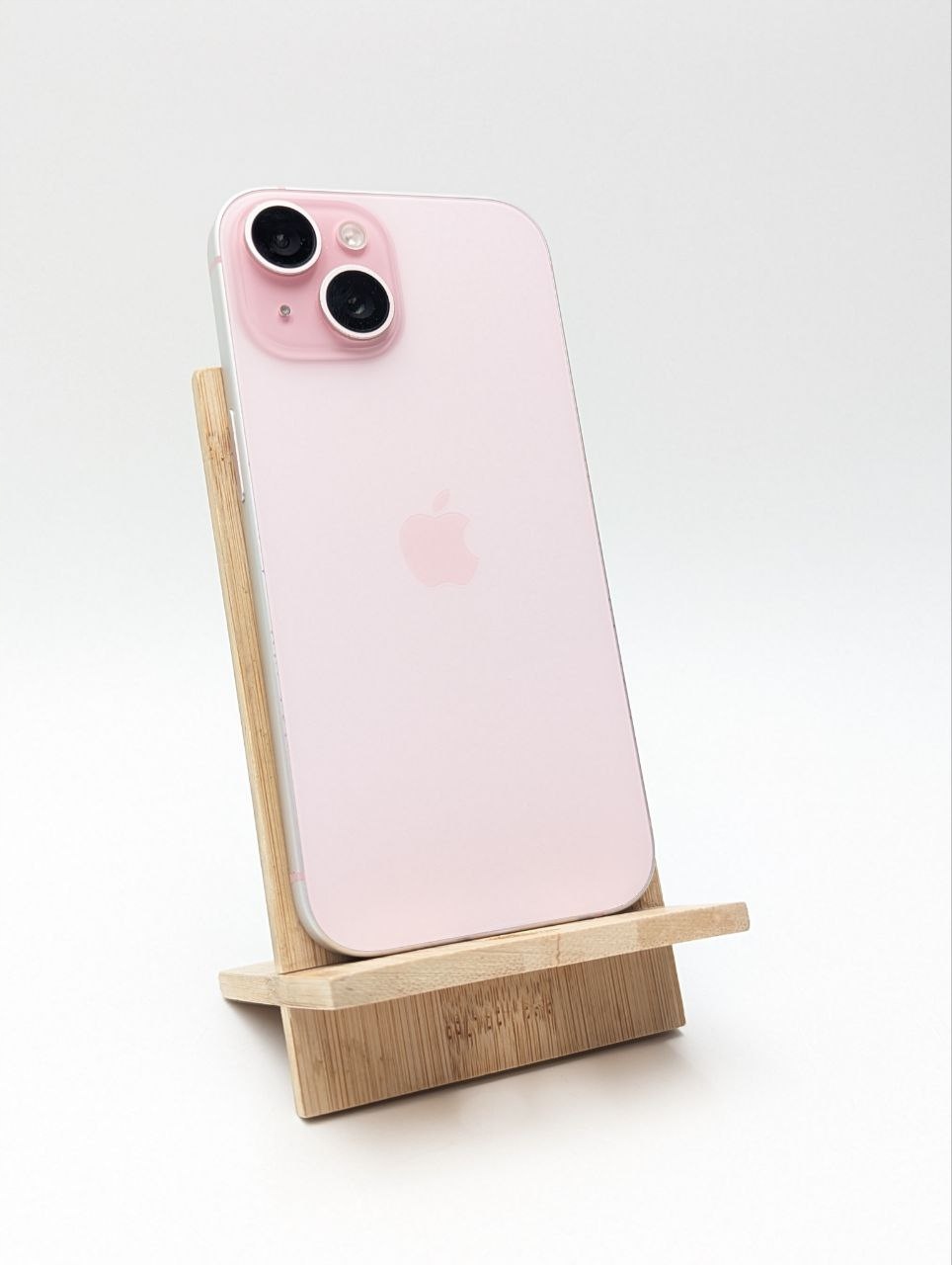 thumb Apple iPhone 15 256GB różowy (Używany)