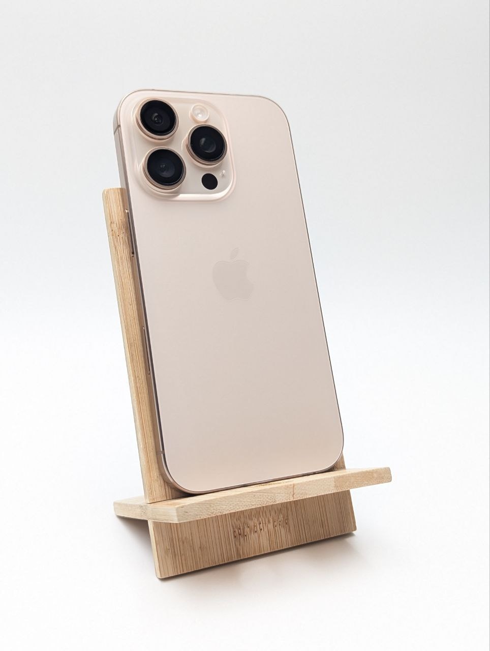 thumb Apple iPhone 16 Pro 128GB Tytan pustynny| eSim | bateria 100% (Powystawowy)