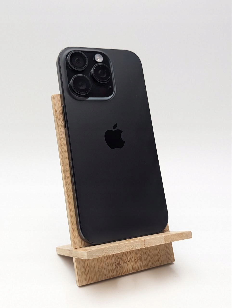 thumb Apple iPhone 16 Pro 256 GB Tytan czarny| bateria 100% (Powystawowy)