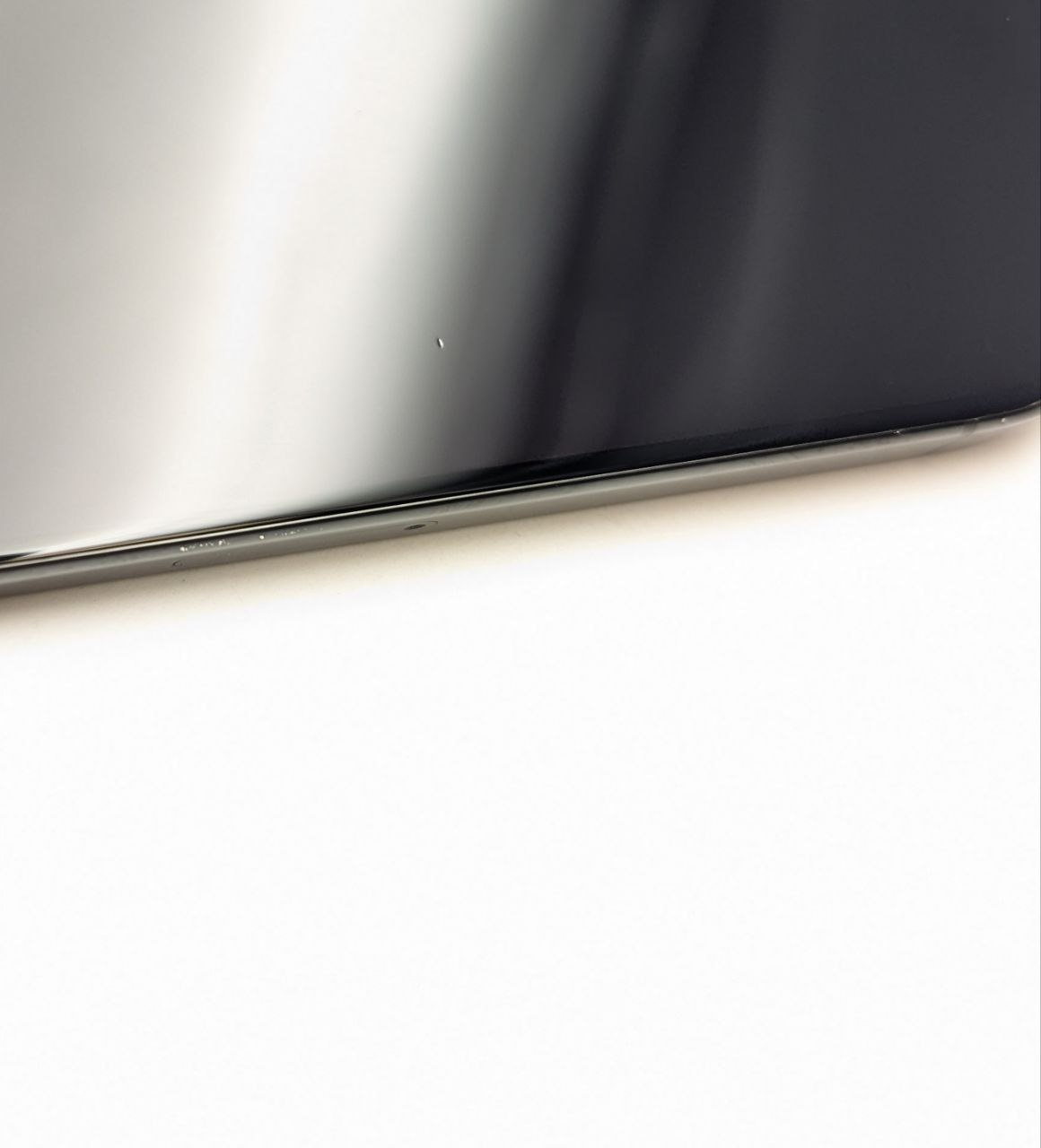 thumb Apple iPhone 16 Pro 128GB Tytan Czarny| bateria 100% (Powystawowy)