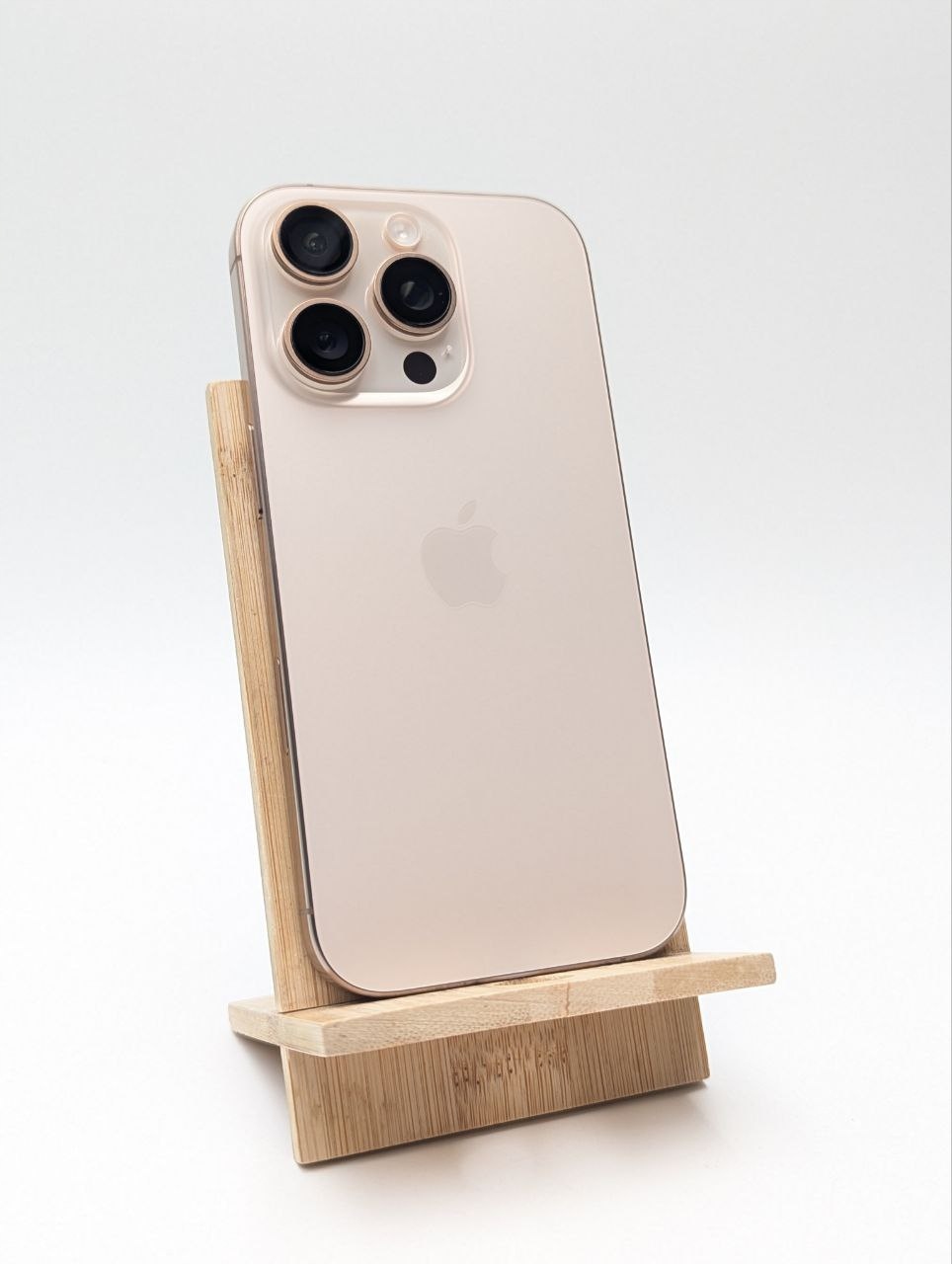 thumb Apple iPhone 16 Pro 256GB Tytan Pustynny| eSim| bateria 100% (Powystawowy)