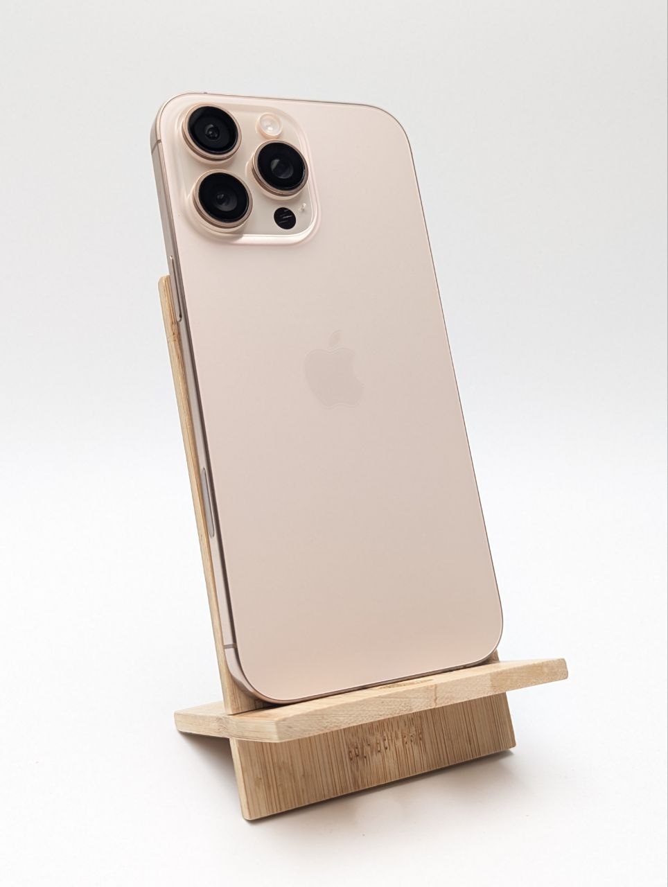 thumb Apple iPhone 16 Pro Max 256 GB Tytan pustynny (Używany)