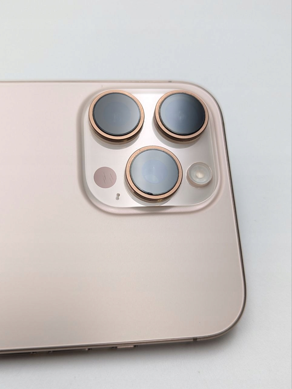 thumb Apple iPhone 16 Pro Max 256 GB Tytan pustynny (Używany)