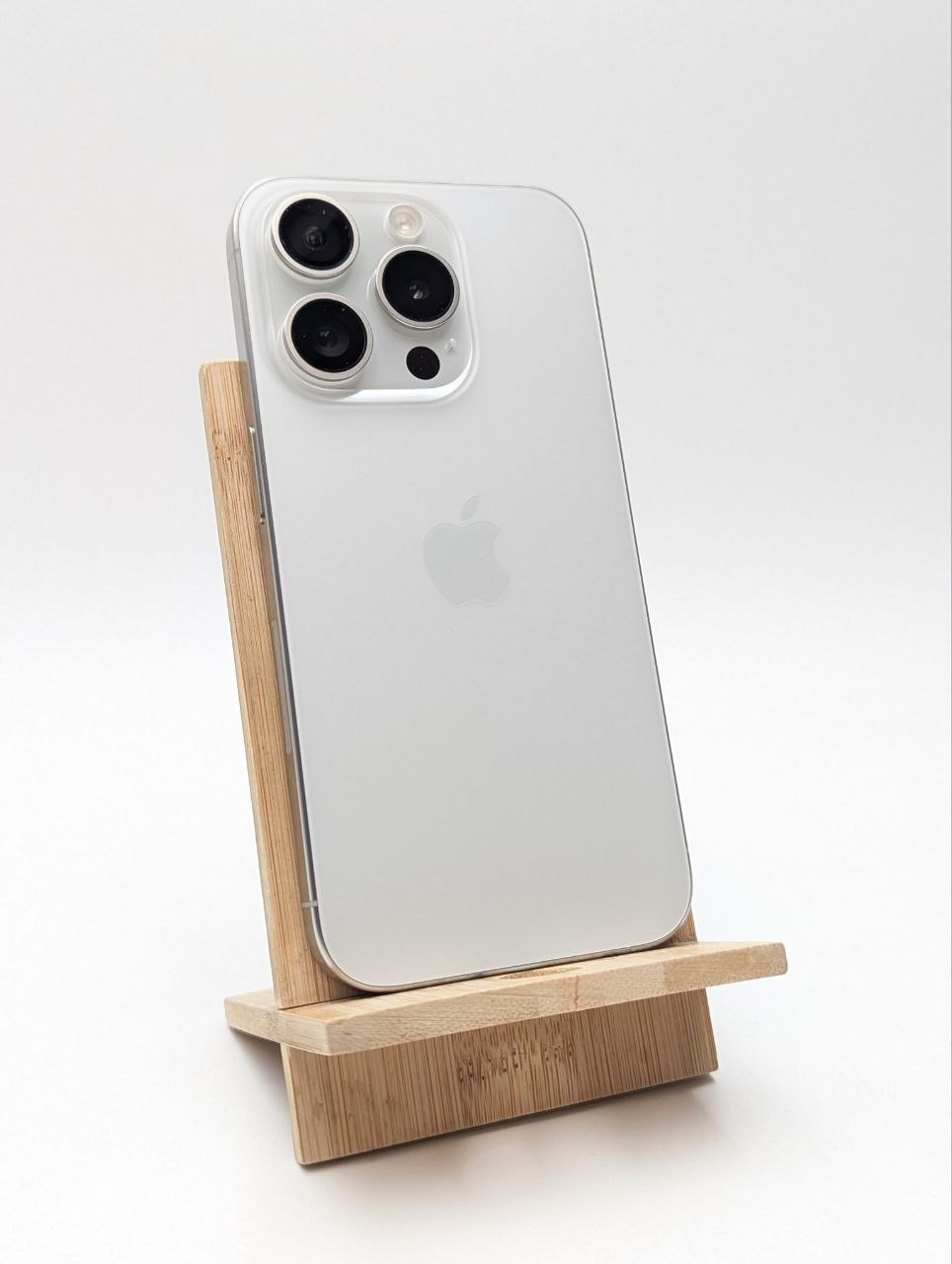 thumb Apple iPhone 15 Pro 256GB Biały | eSim | bateria 100% (Powystawowy)