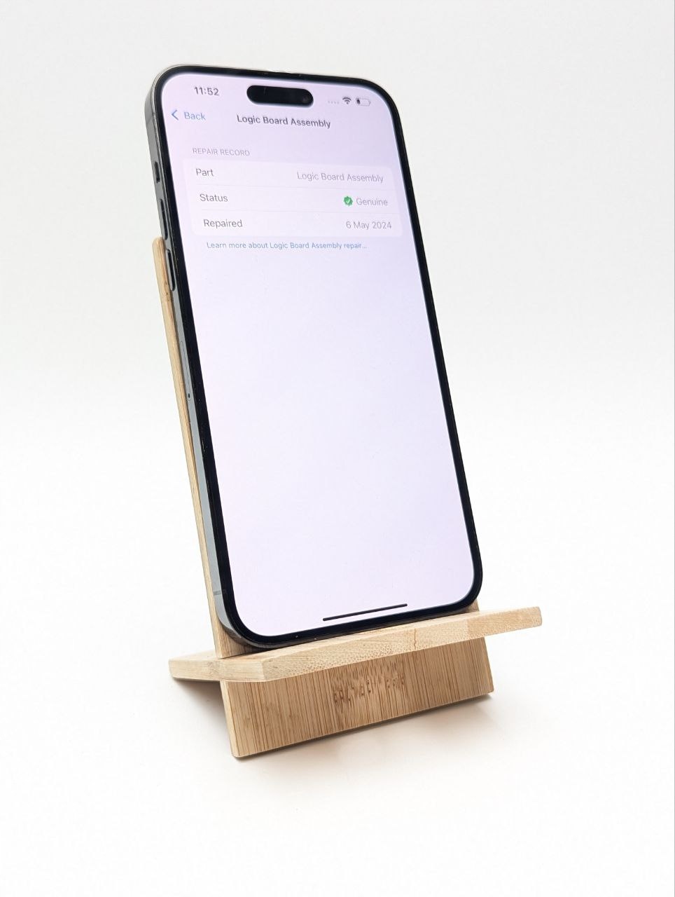 Smartfon Apple iPhone 14 Pro Max 6 GB / 128 GB 5G czarny (Używany)