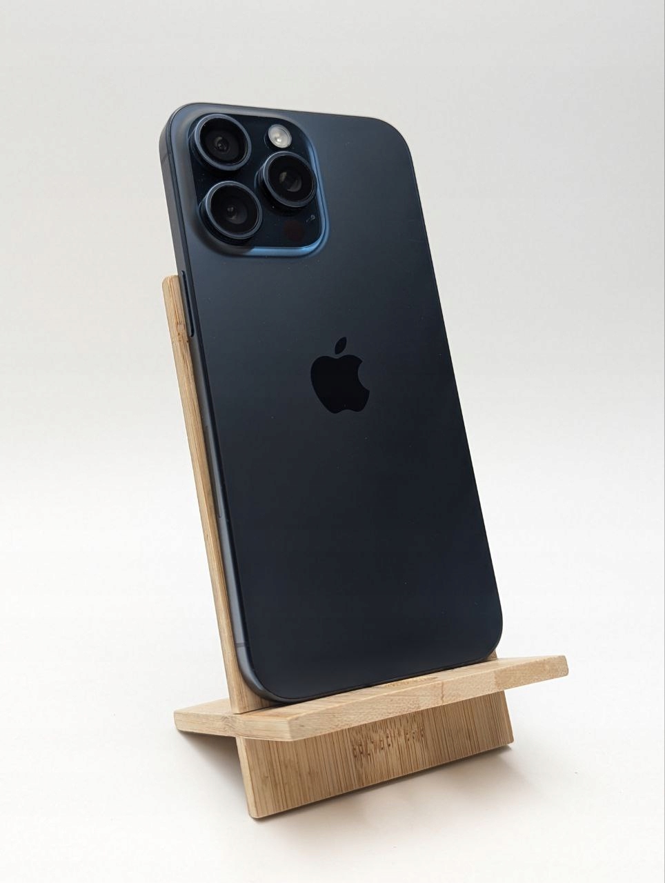 thumb Apple iPhone 15 Pro Max 256GB Niebieski | eSim (Używany)