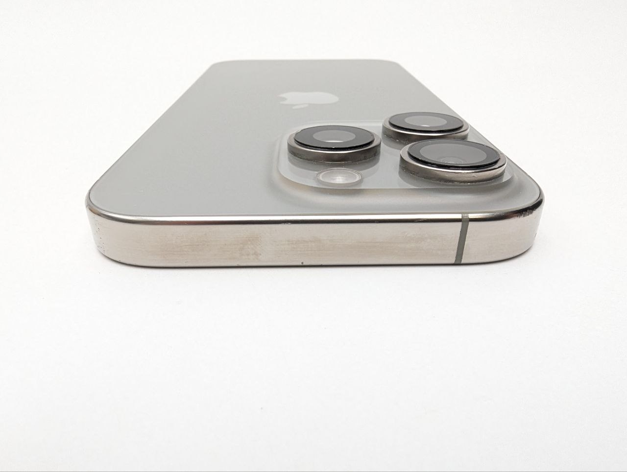 thumb Apple iPhone 16 Pro 256 GB Tytan naturalny| eSim (Używany)