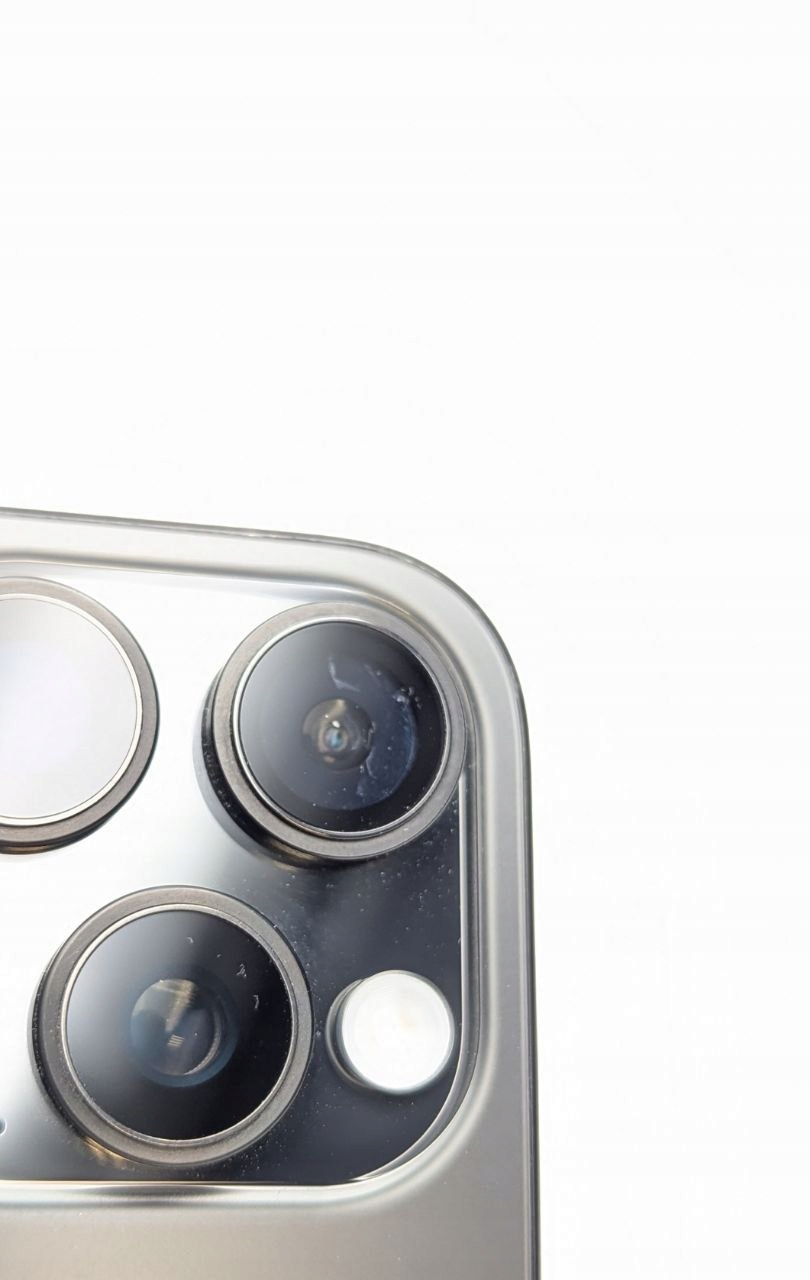 thumb Apple iPhone 16 Pro 256GB Tytan Czarny (Używany)