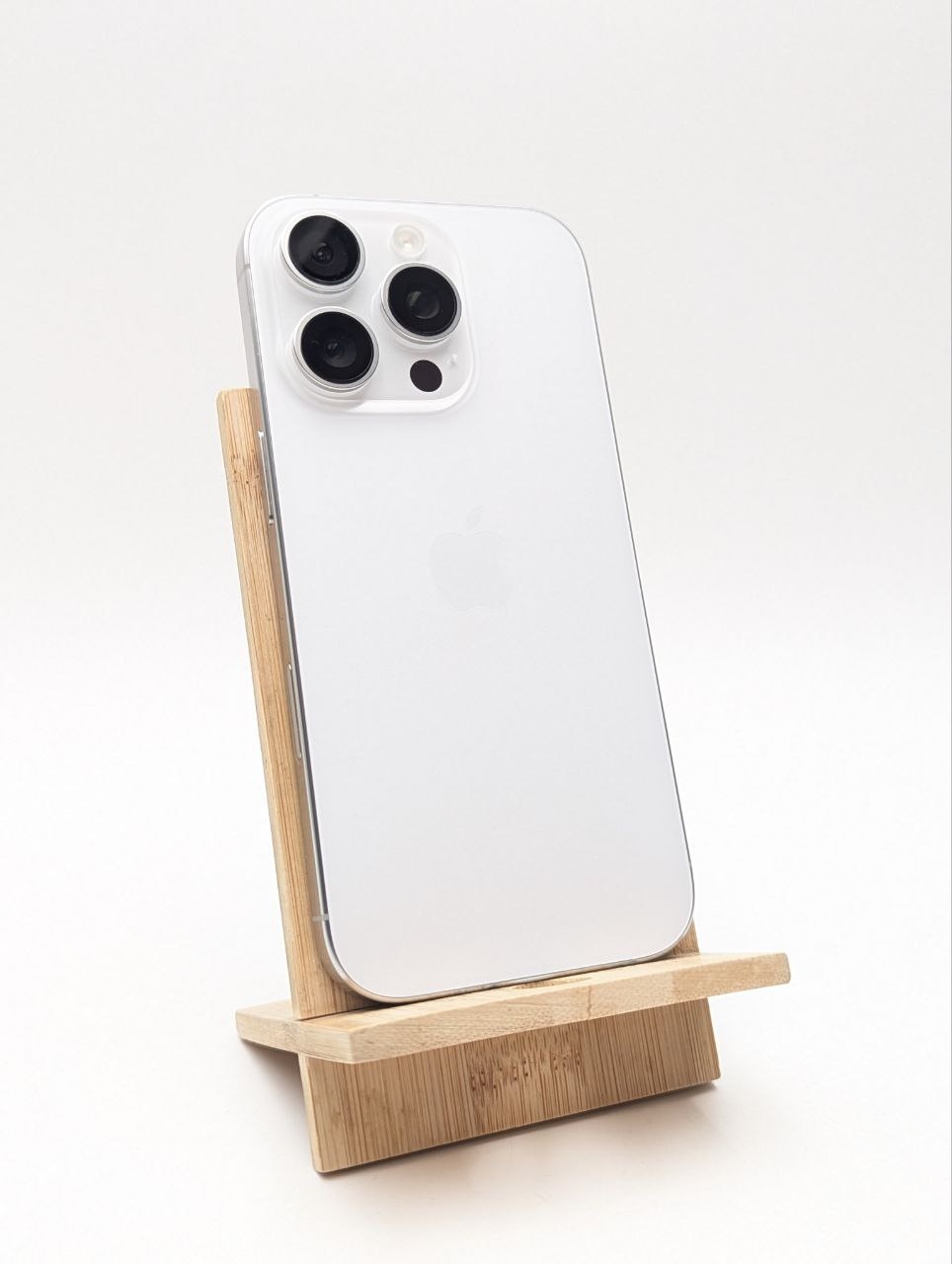 thumb Apple iPhone 16 Pro 128 GB Tytan biały| eSim | bateria 100% (Powystawowy)