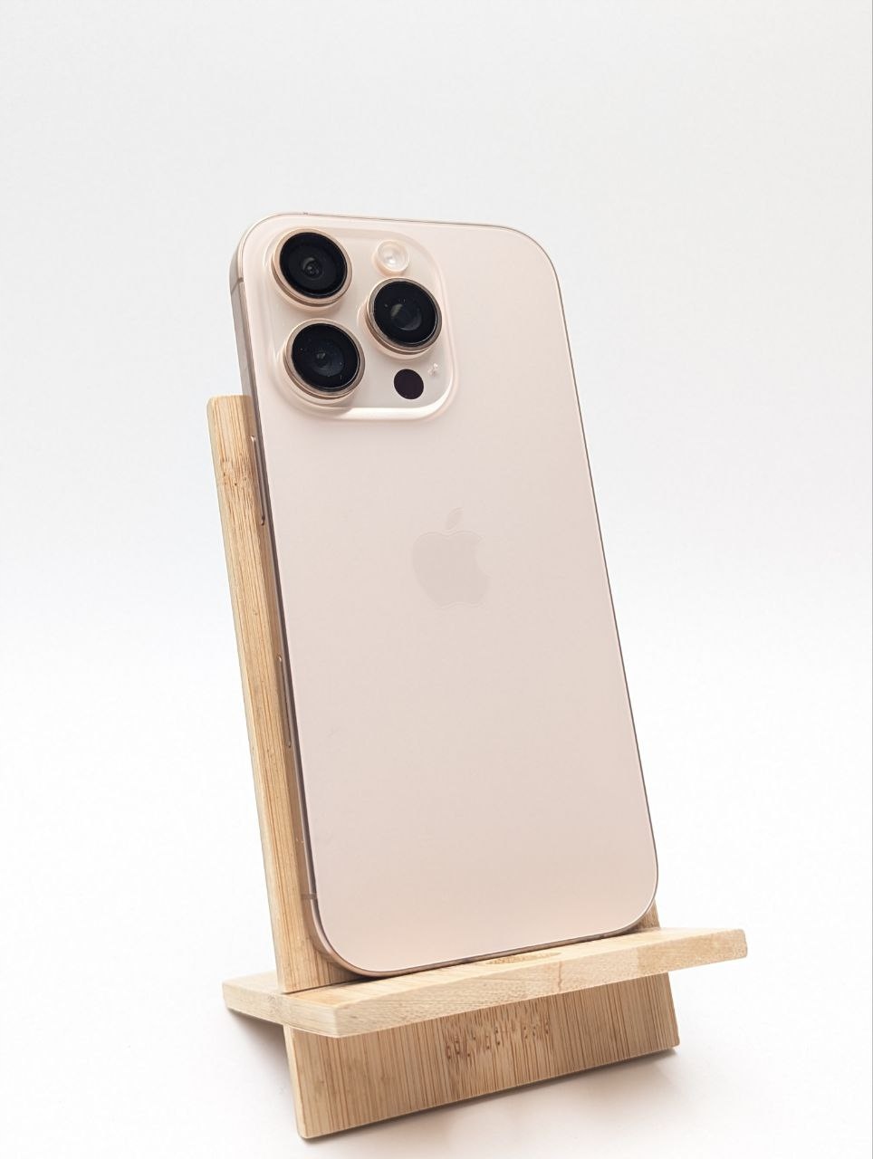 thumb Apple iPhone 16 Pro 128GB Tytan pustynny| eSim | bateria 100% (Powystawowy)