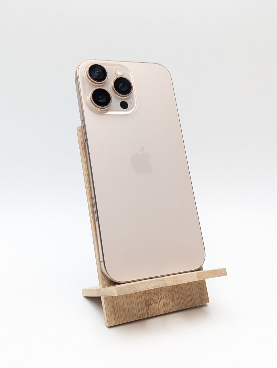 Apple iPhone 16 Pro Max 1 TB Tytan pustynny| eSim | bateria 100% (Powystawowy)