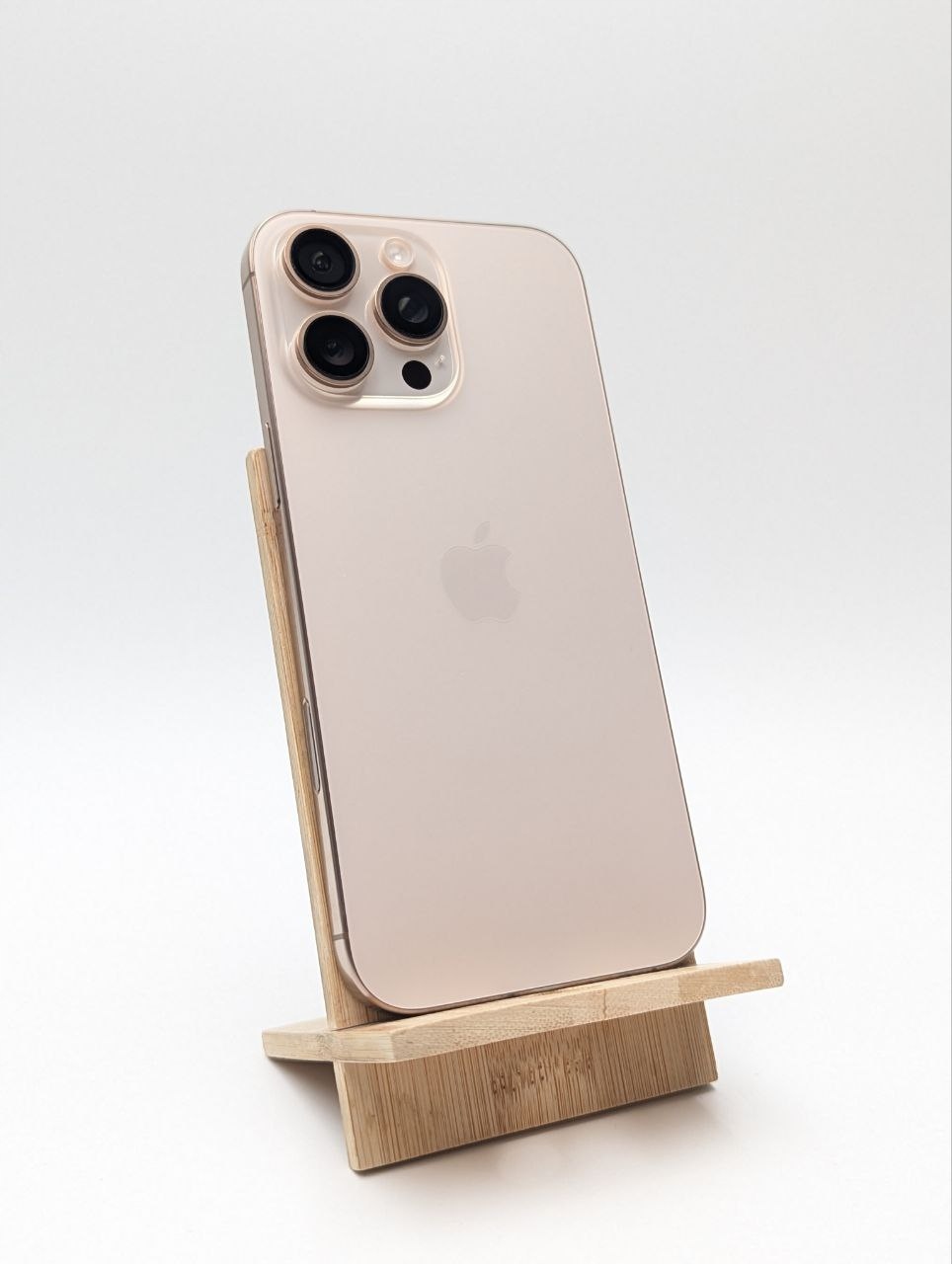 thumb Apple iPhone 16 Pro Max 256 GB Tytan pustynny (Używany)