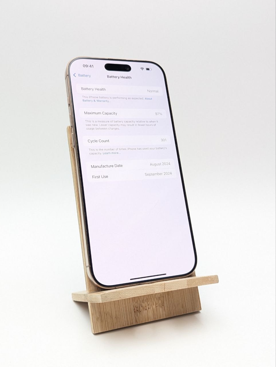 thumb Apple iPhone 16 Pro Max 256 GB Tytan pustynny (Używany)