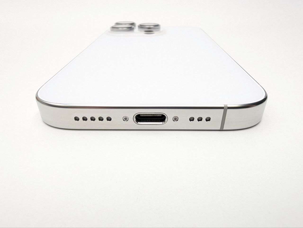 thumb Apple iPhone 16 Pro 256GB Tytan Biały| eSim (Odnowiony przez producenta)