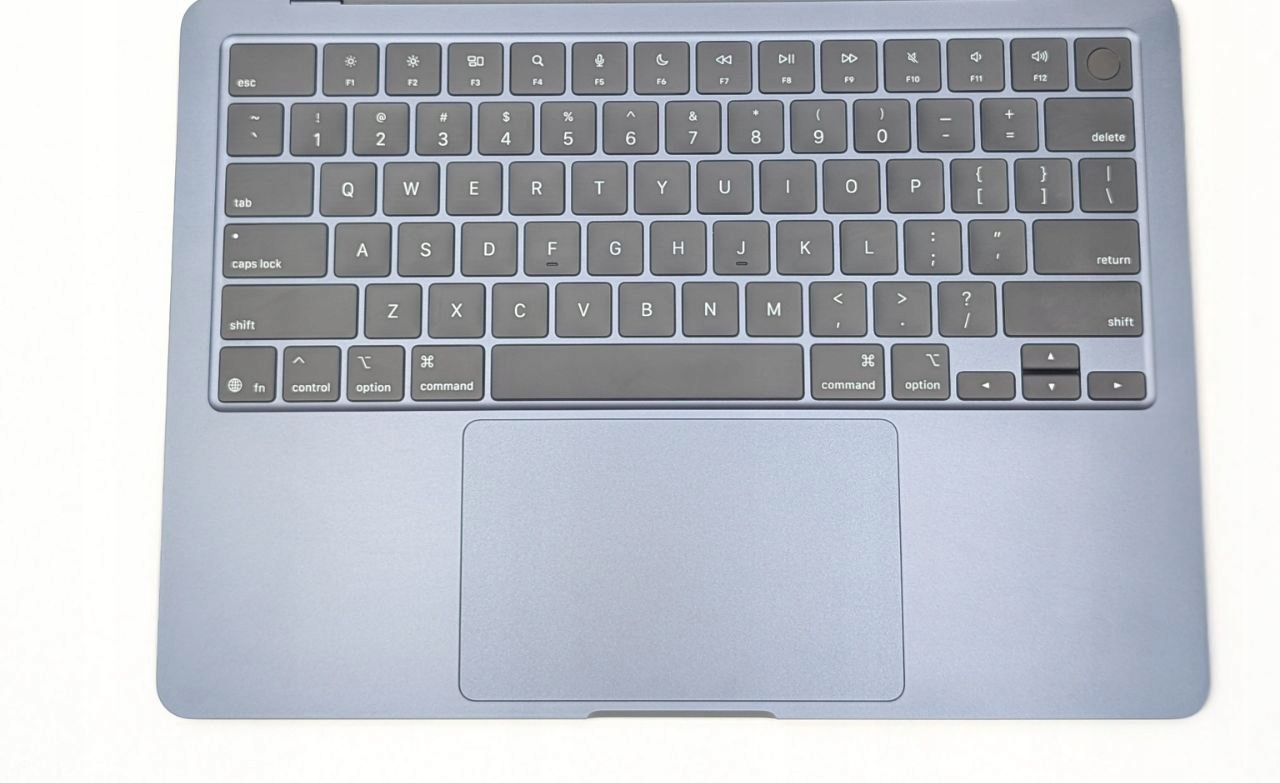 Apple MacBook Air 13,6" M4 16GB / 256GB Północ (Powystawowy)