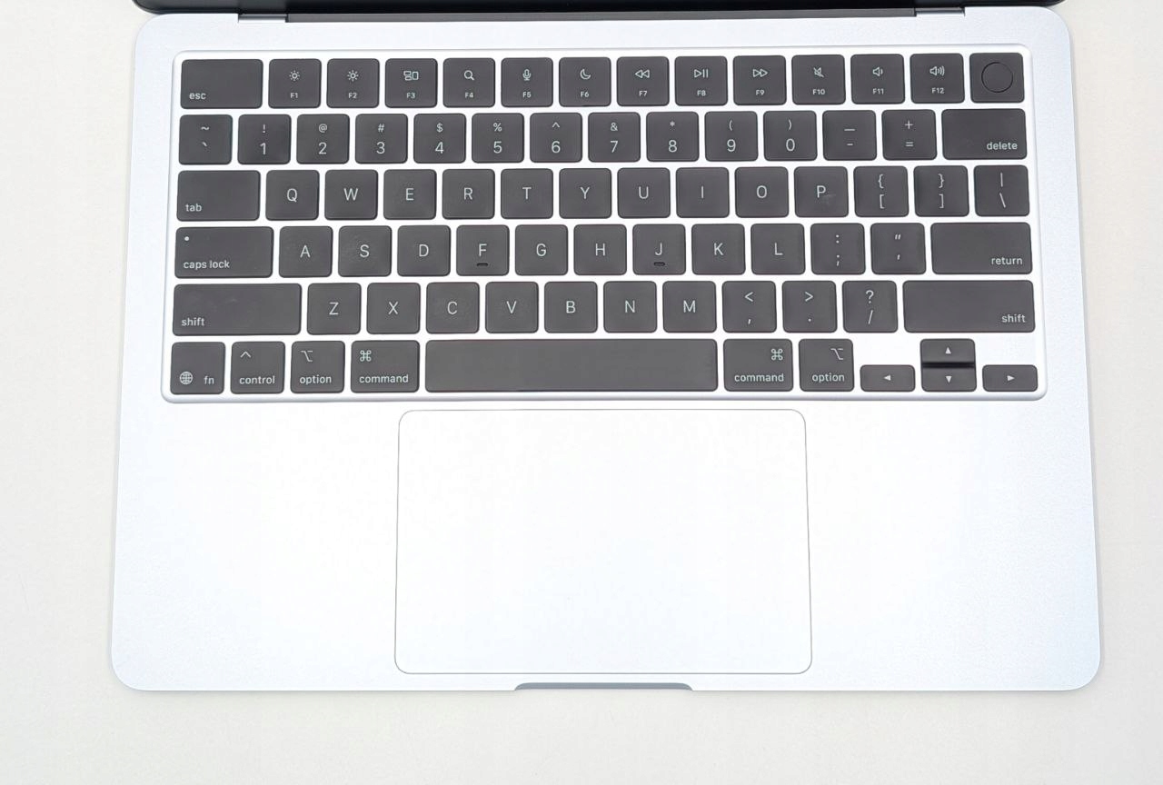 Apple MacBook Air 13,6" M4 16GB / 256GB Błękitny (Powystawowy)