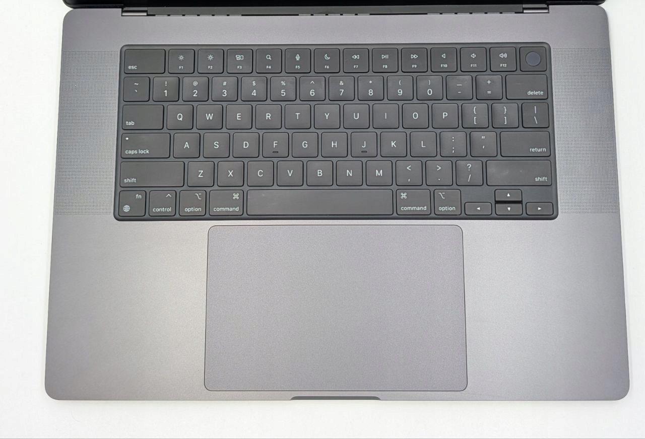 Apple MacBook Pro 16,2" M4 Pro 24GB / 512GB Gwiezdna Czerń | AppleCare+ (Powystawowy)