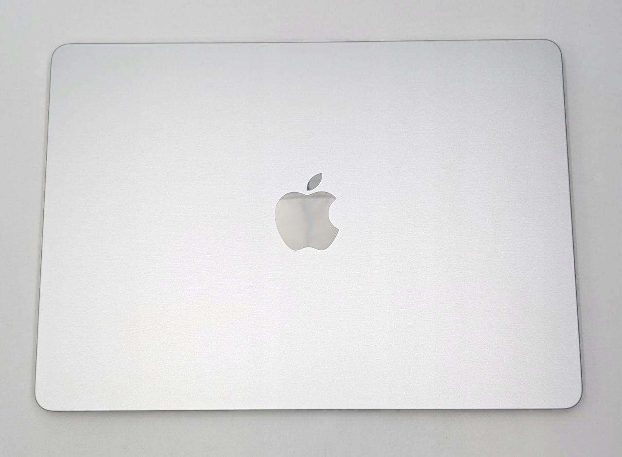 Apple MacBook Air 13,6" M4 16GB / 256GB Srebrny | OUTLET (Powystawowy)