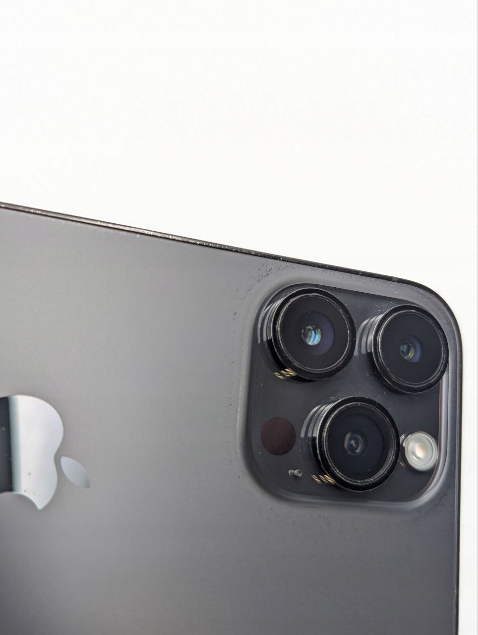 Smartfon Apple iPhone 14 Pro Max 6 GB / 128 GB 5G czarny (Używany)