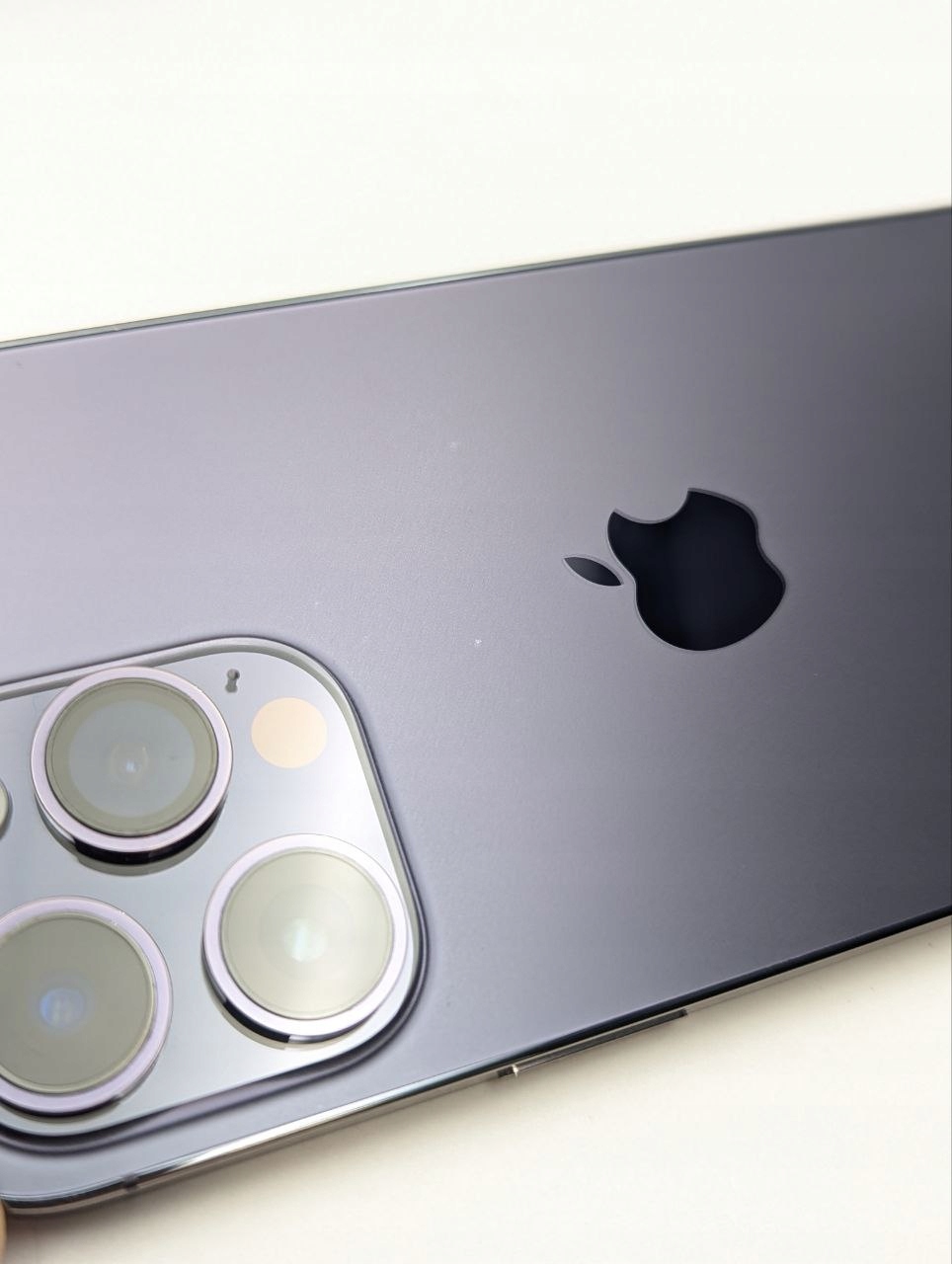 Smartfon Apple iPhone 14 Pro Max 6 GB / 128 GB 5G fioletowy |bateria 100% (Powystawowy)