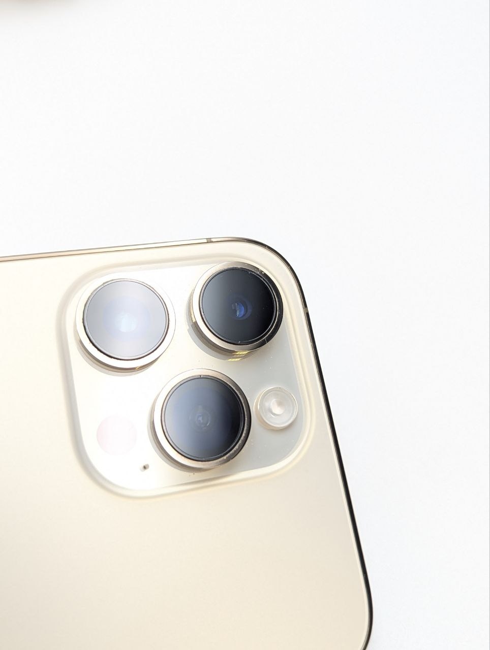 Apple iPhone 14 Pro Max 128 GB złoty | eSim (Używany)