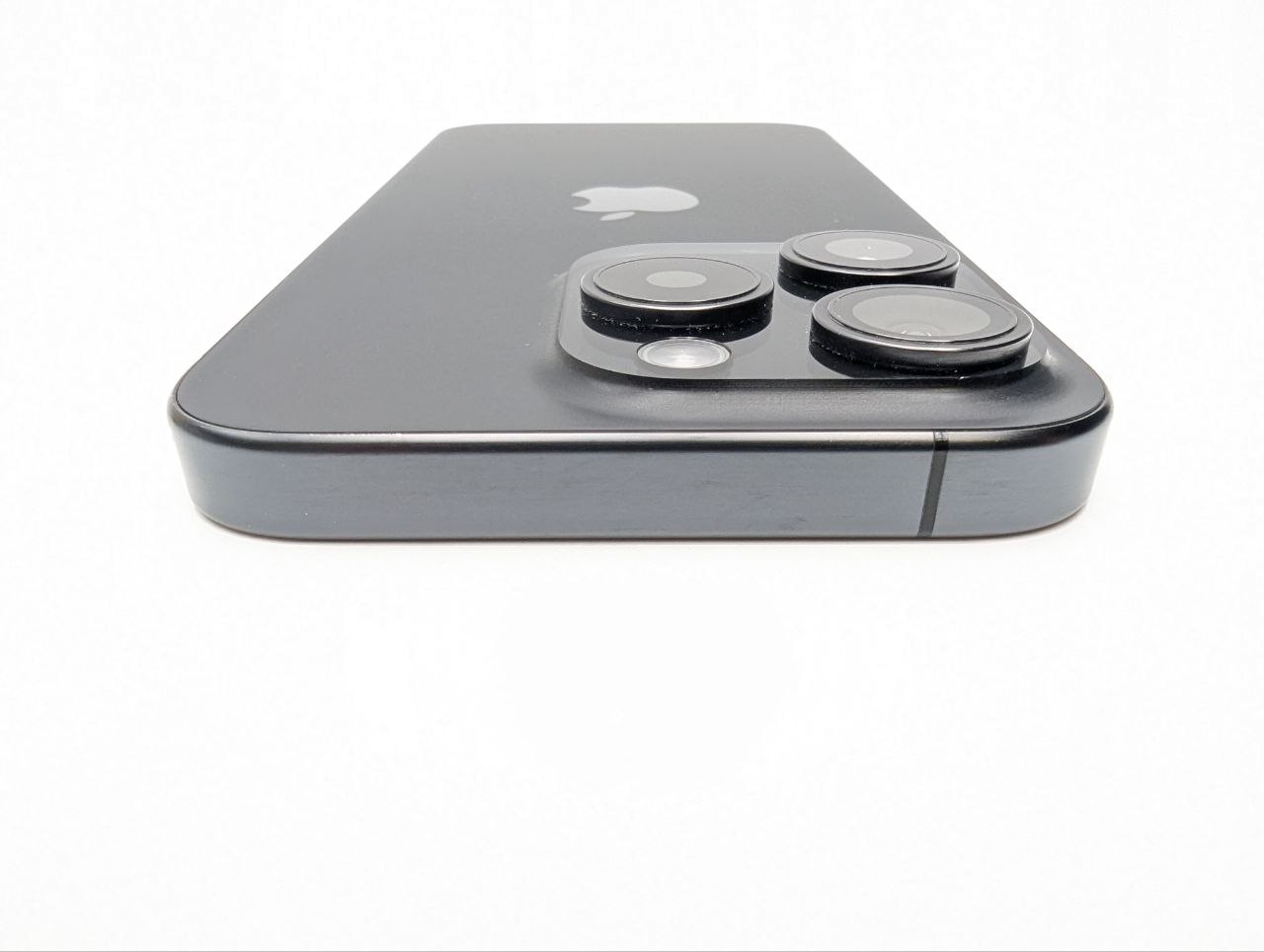 Smartfon Apple iPhone 15 Pro 8 GB / 128 GB czarny (Powystawowy)