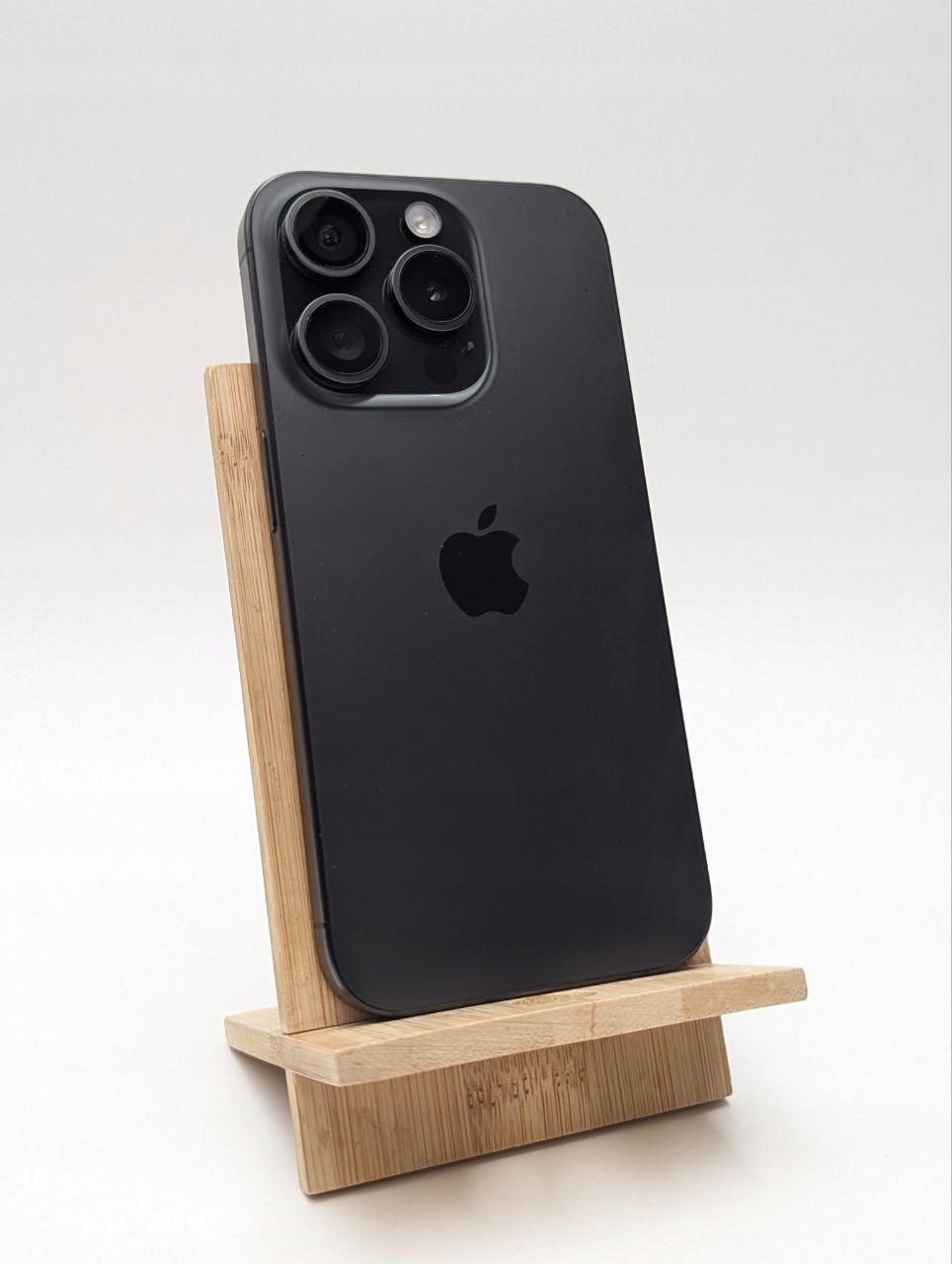 Apple iPhone 15 Pro 128GB czarny | bateria 100% (Powystawowy)