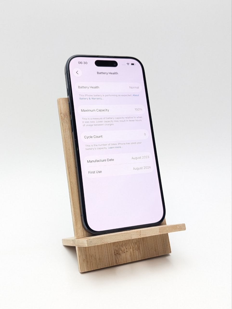 Smartfon Apple iPhone 15 Pro 8 GB / 128 GB 5G niebieski (Powystawowy)