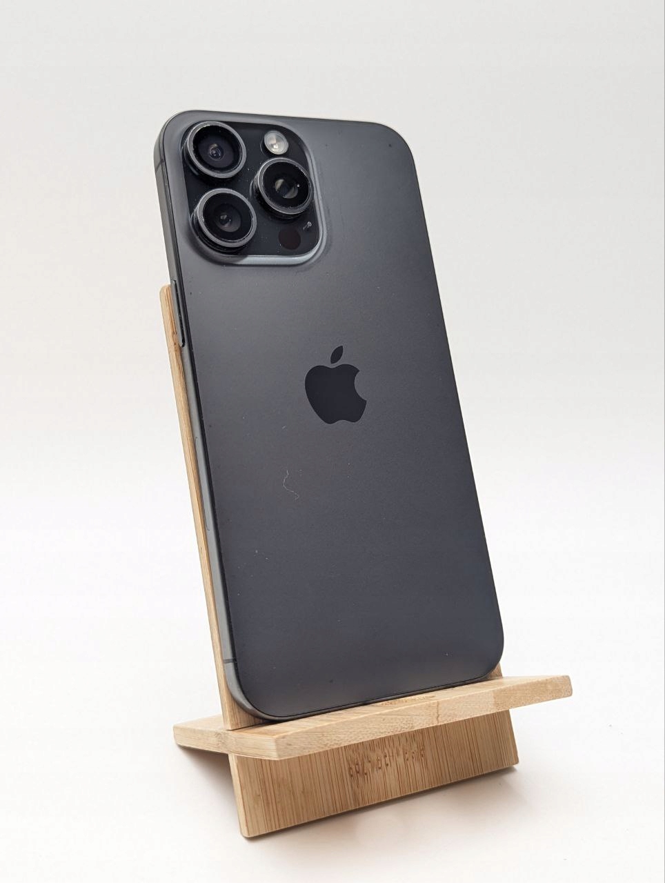 Apple iPhone 15 Pro Max 256 GB 5G czarny |eSim (Używany)