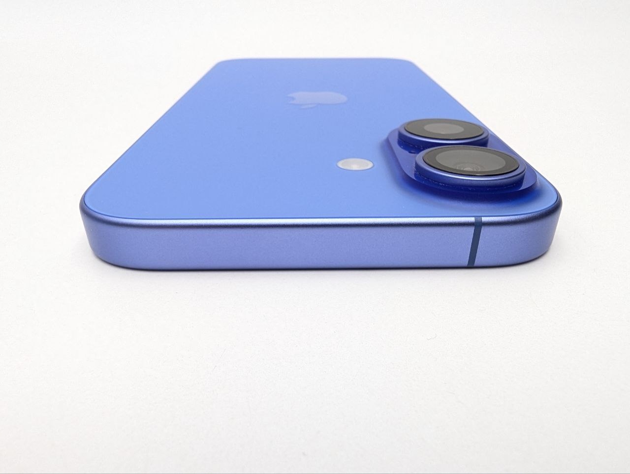 Apple iPhone 16 128 GB Ultramaryna| bateria 100% (Powystawowy)