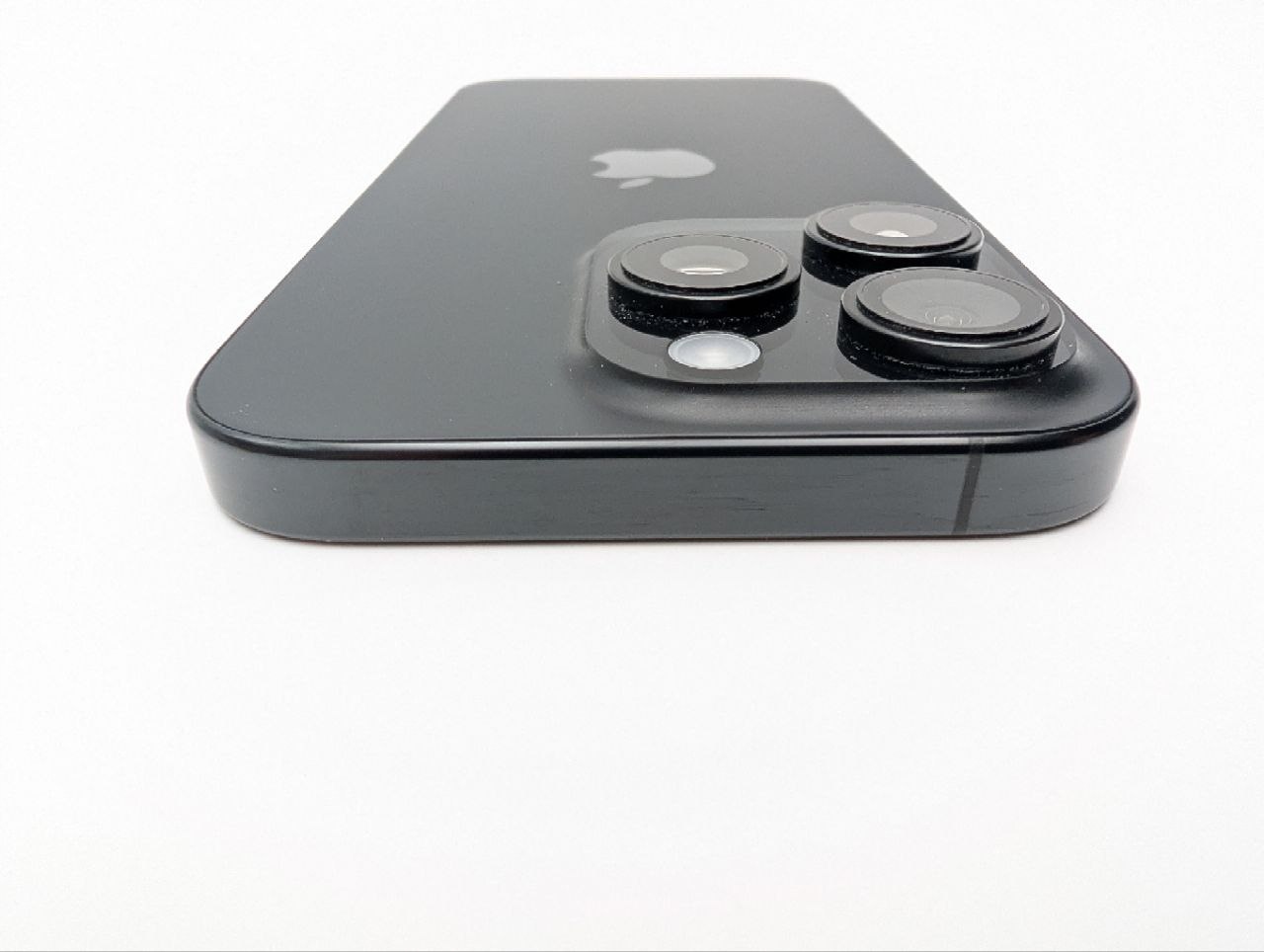 Apple iPhone 16 Pro 128GB Tytan Czarny | bateria 100% (Powystawowy)