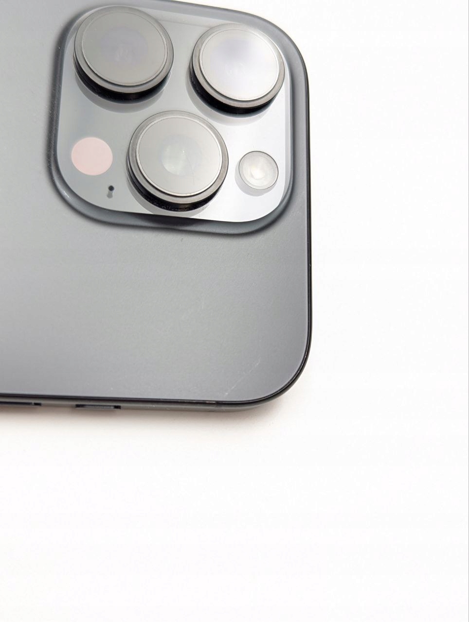 Apple iPhone 16 Pro 128GB Tytan Czarny| eSim | bateria 100% (Powystawowy)